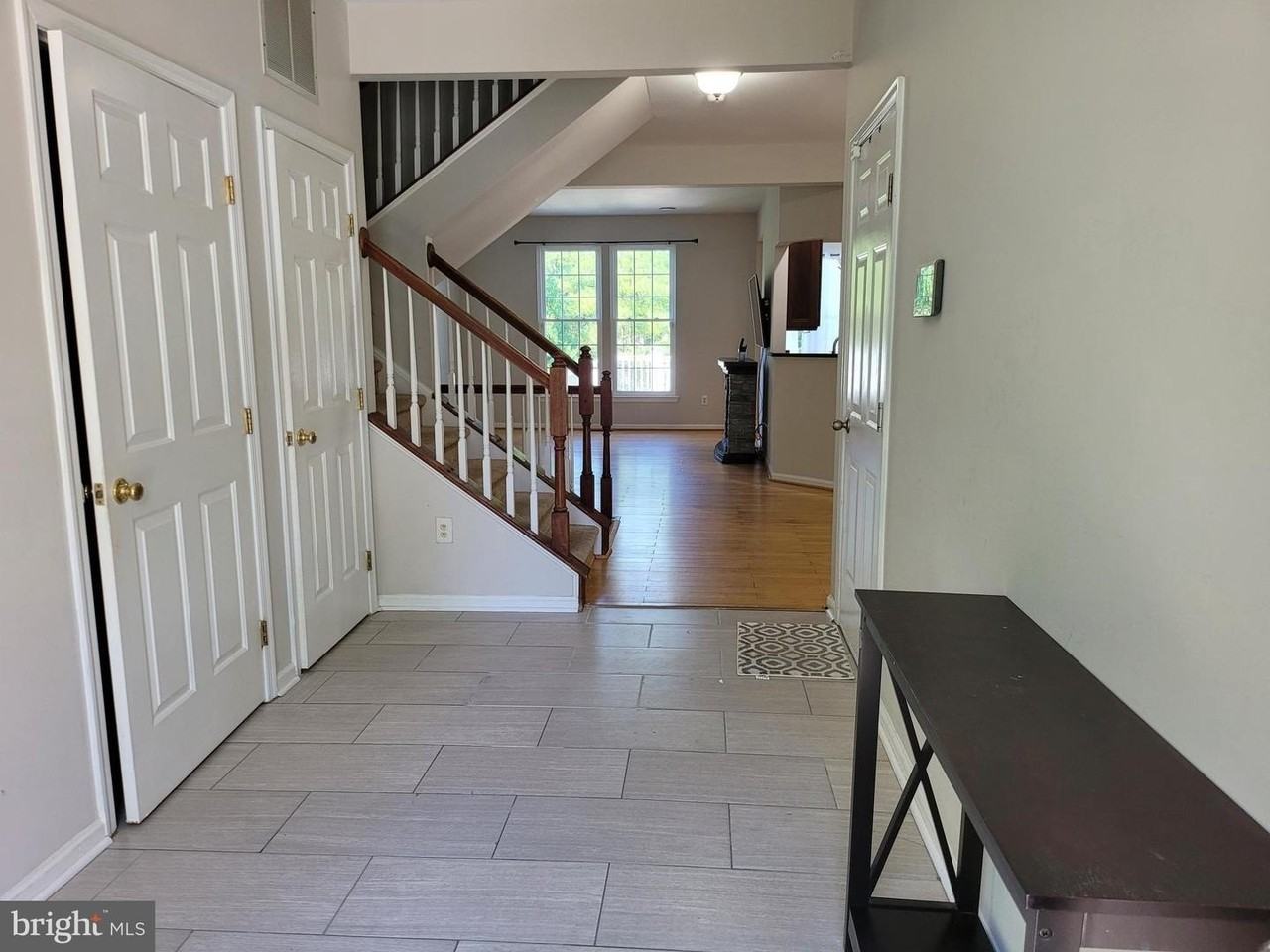 10 Bridle Ct - Photo 3 of 34