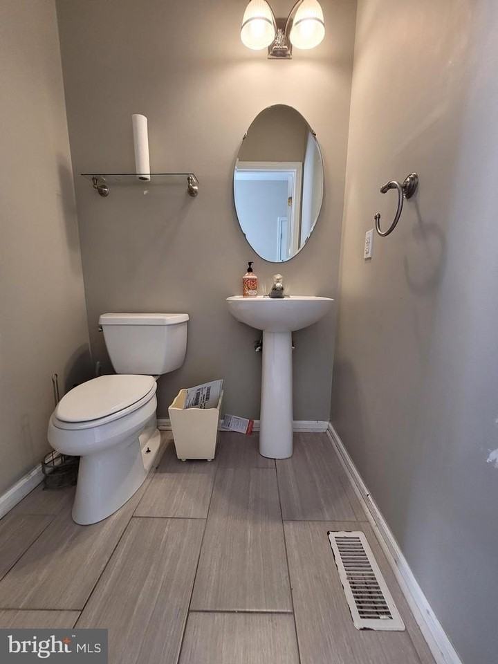 10 Bridle Ct - Photo 5 of 34