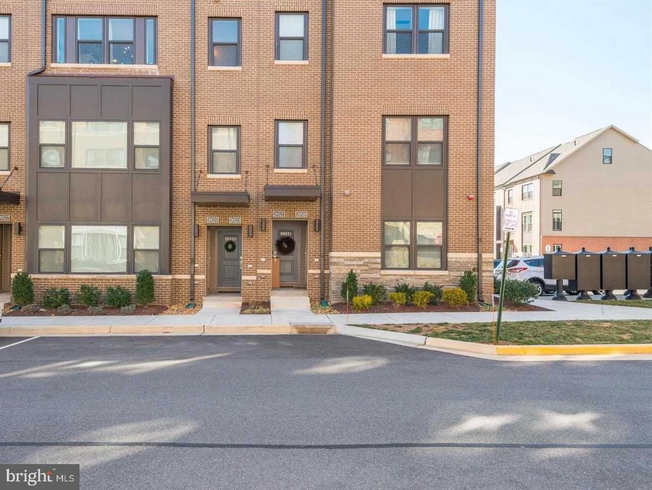 20523 Milbridge Ter - Photo 2 of 36