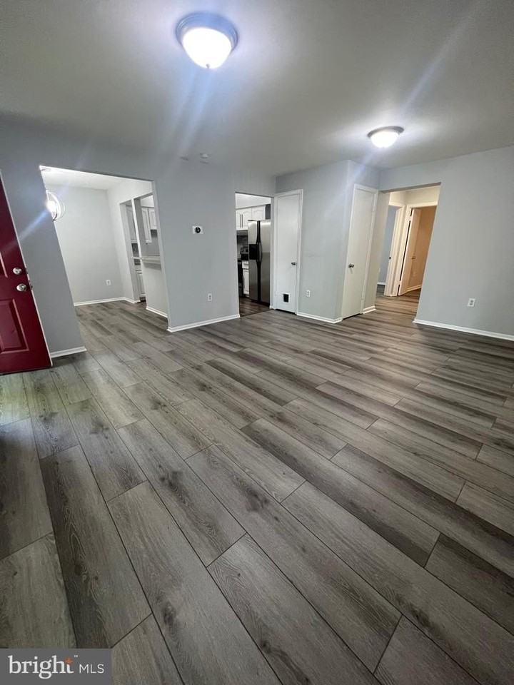 2864 Madeira Ct - Photo 7 of 20
