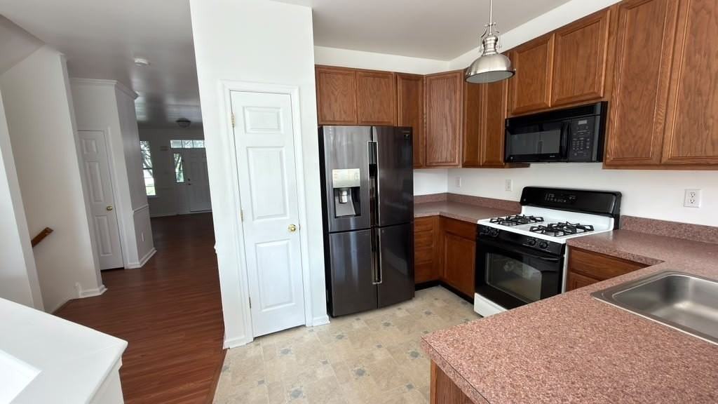 1071 King Way - Photo 7 of 26