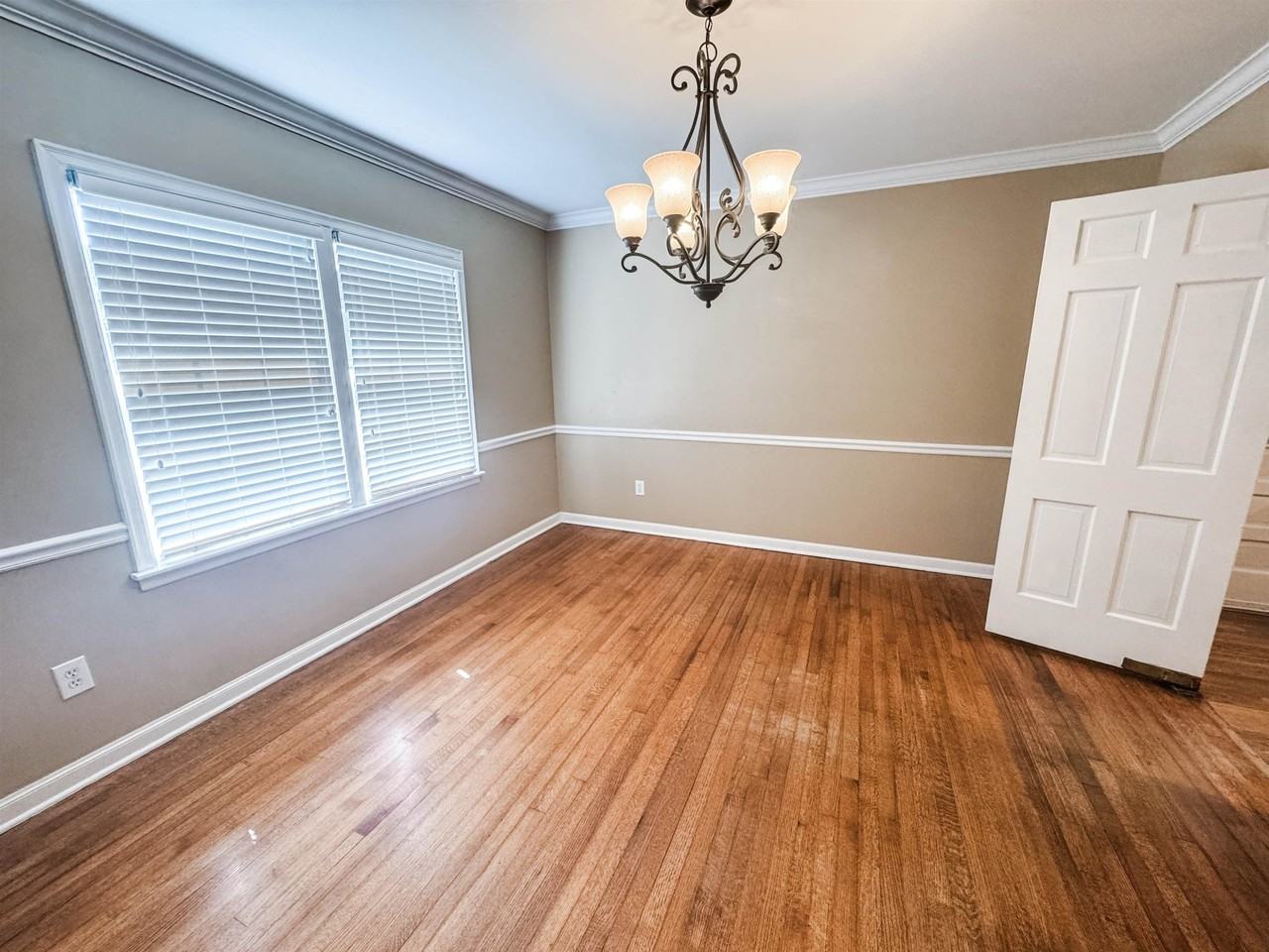 5169 Sequoia Ave - Photo 3 of 14
