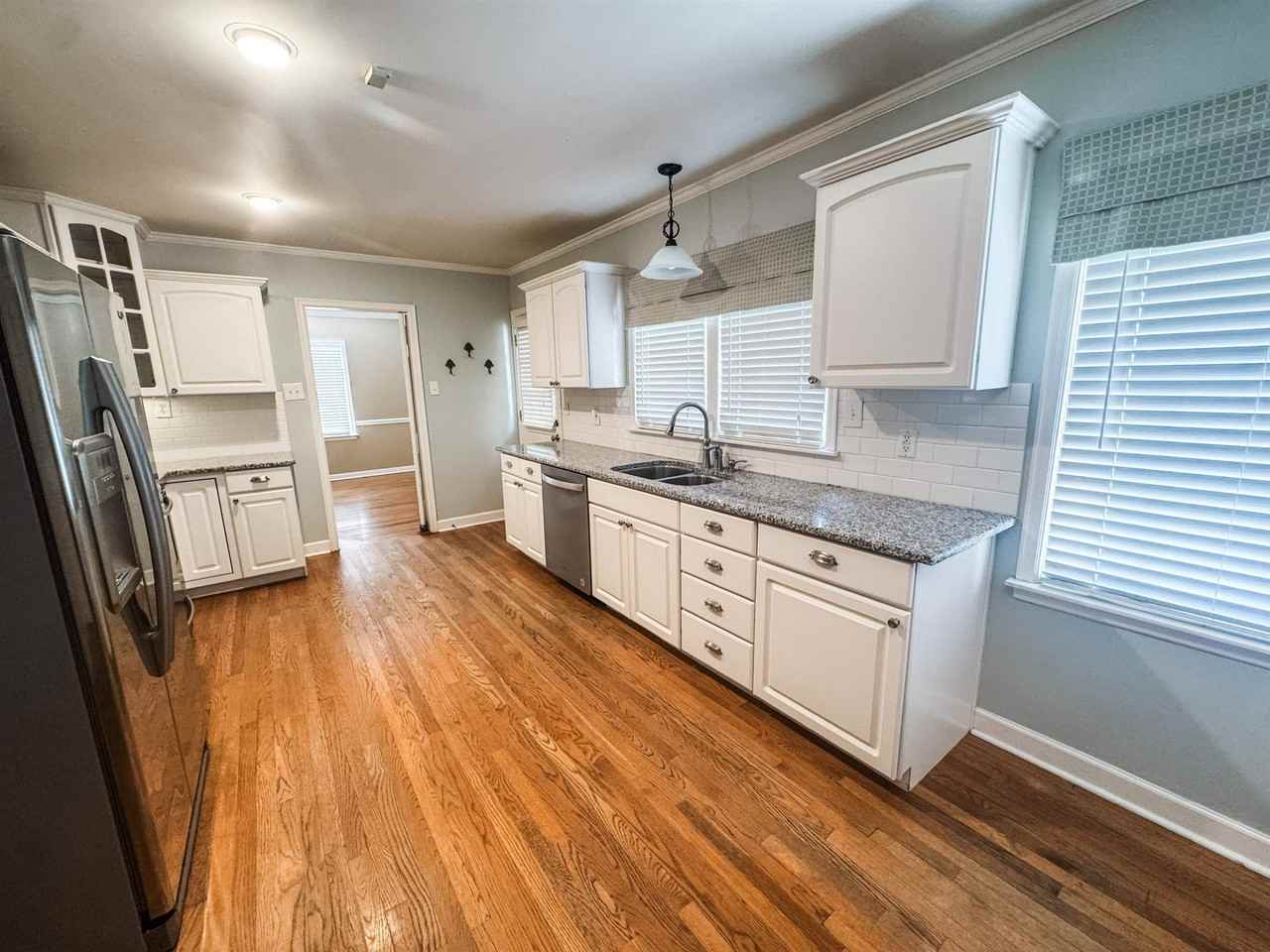 5169 Sequoia Ave - Photo 6 of 14