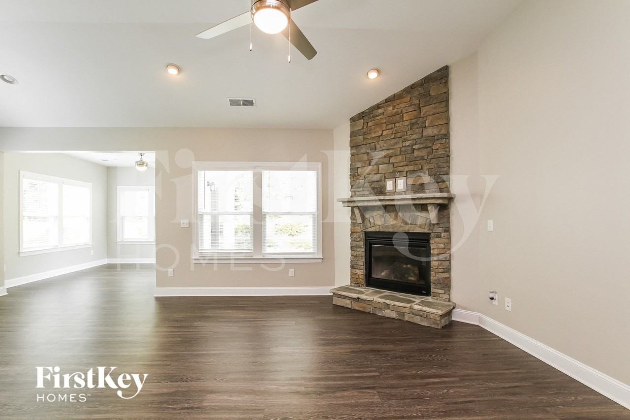 206 Paradise Hills Cir - Photo 3 of 15