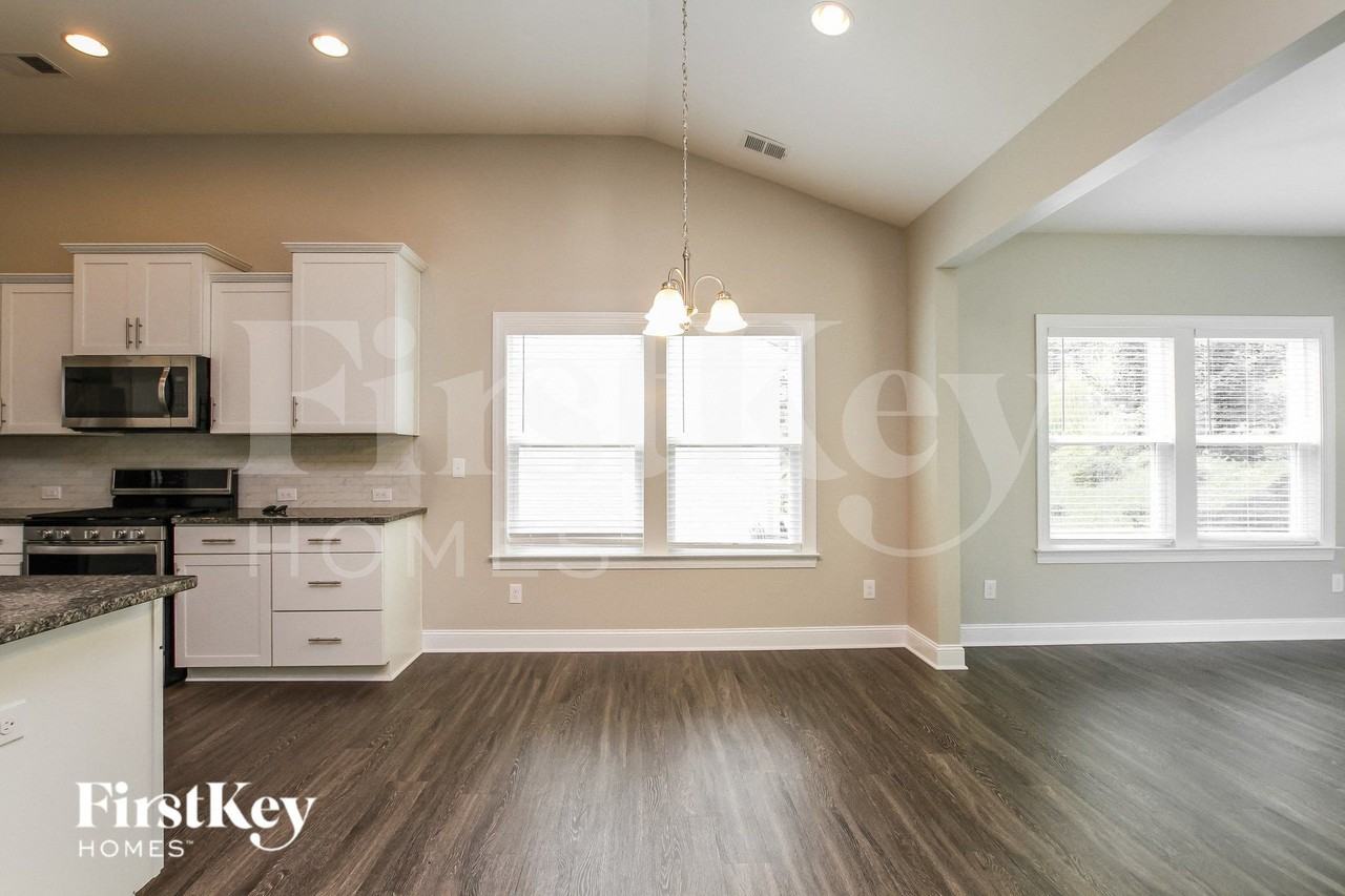206 Paradise Hills Cir - Photo 4 of 15