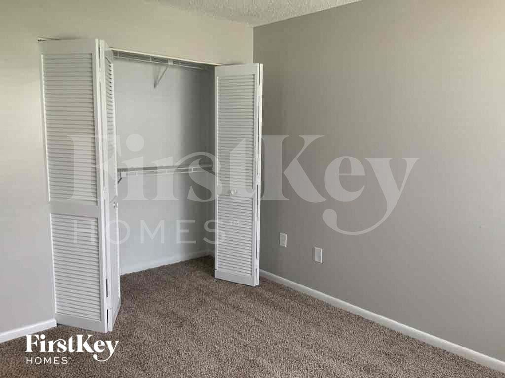 1451 Oak Pl - Photo 7 of 16