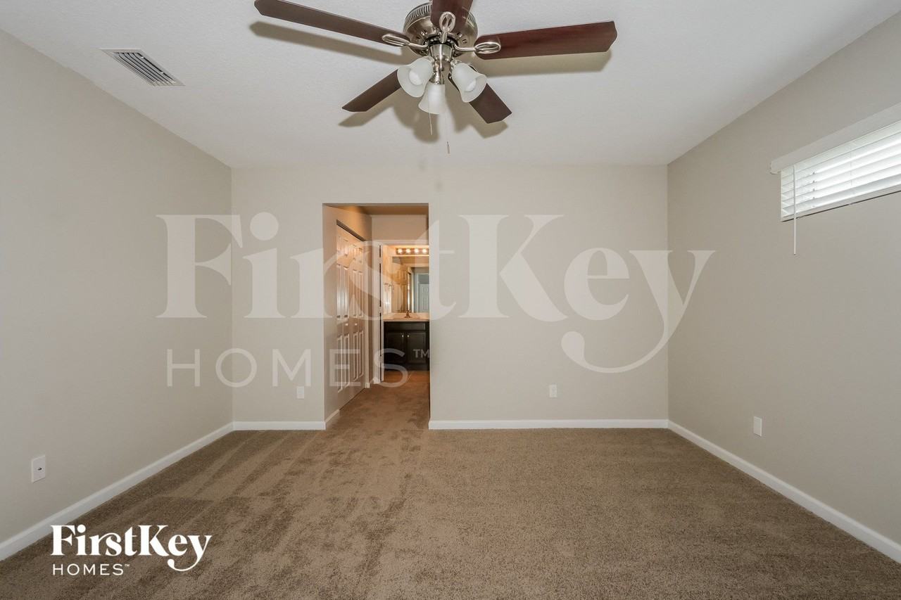 1902 Sw Janette Ave - Photo 7 of 15