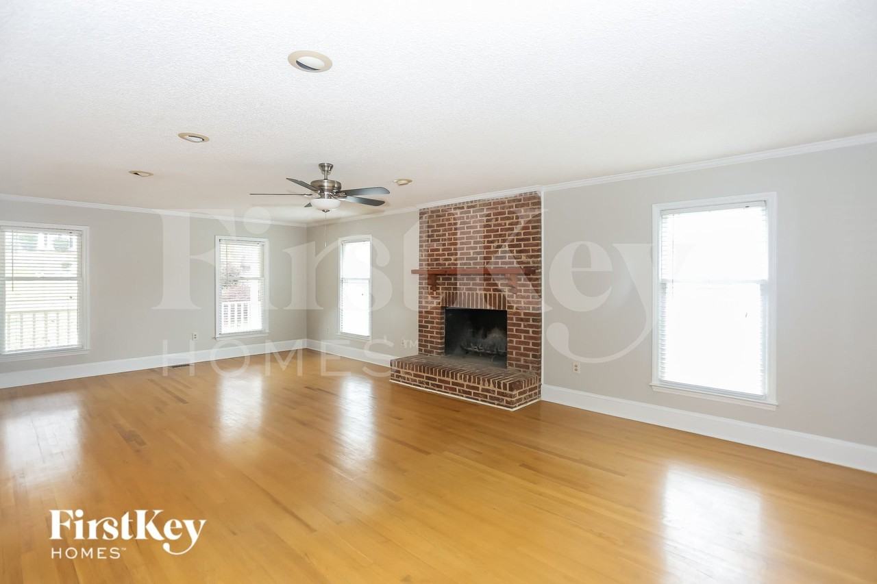 7117 Frances Irene Dr - Photo 5 of 15