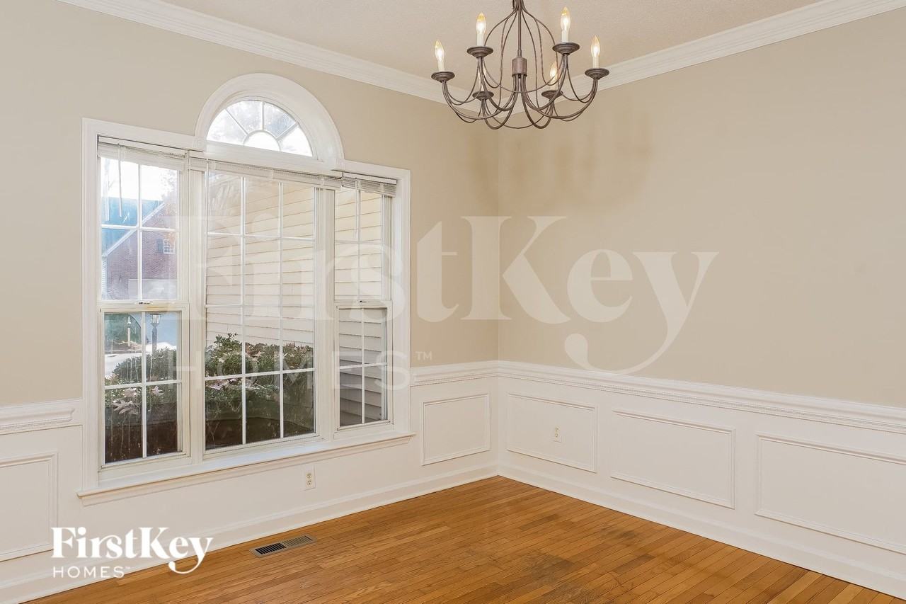 3665 Oak Chase Dr - Photo 4 of 15