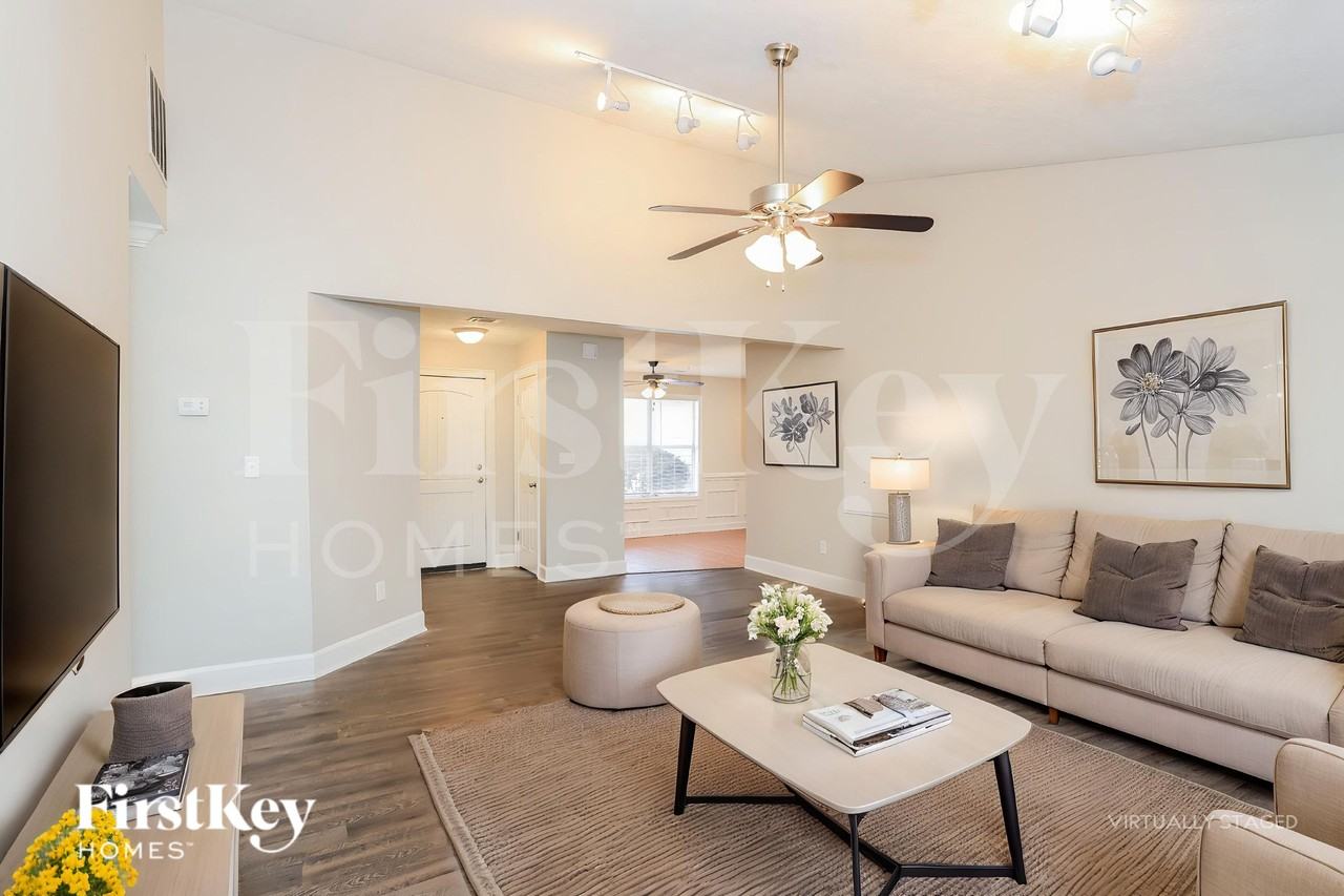2847 Spring Green Way - Photo 4 of 18