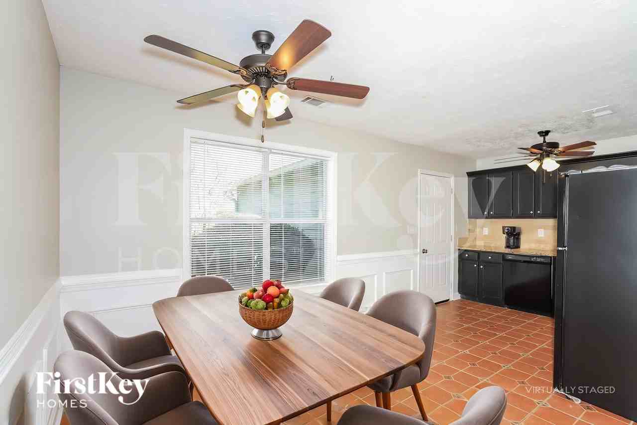 2847 Spring Green Way - Photo 7 of 18
