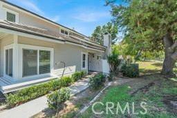 240 Greenmoor - Photo 2 of 6