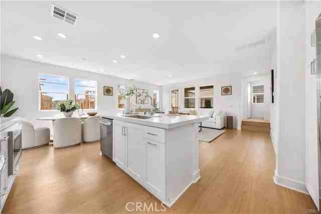 1221 Windmill Rd