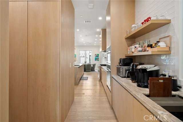 15547 Valley Vista Blvd - Photo 2 of 8