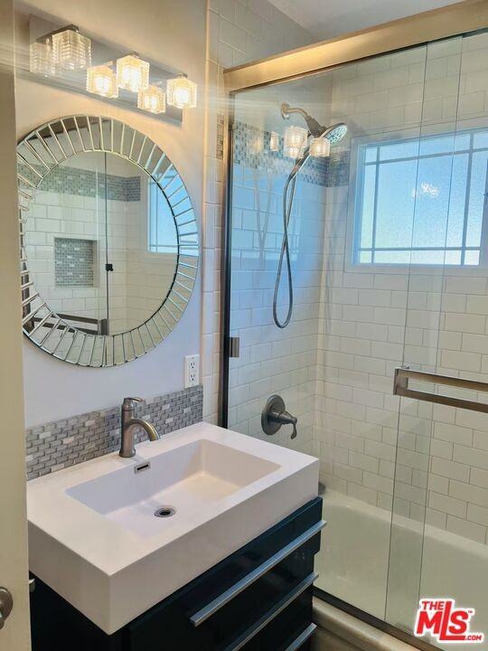 24021 Welby Way - Photo 4 of 8