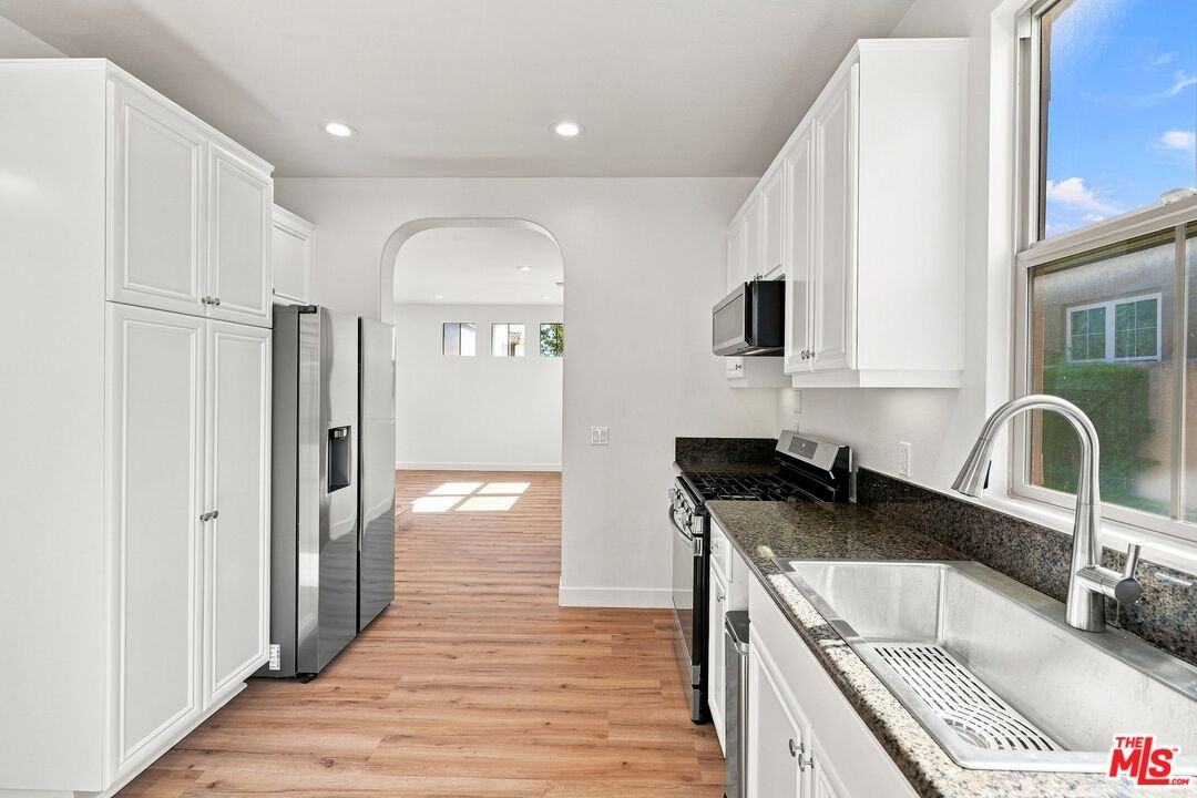 20115 Pienza Ln - Photo 2 of 8