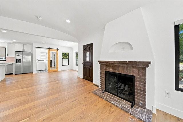 1338 Bruce Ave - Photo 3 of 8