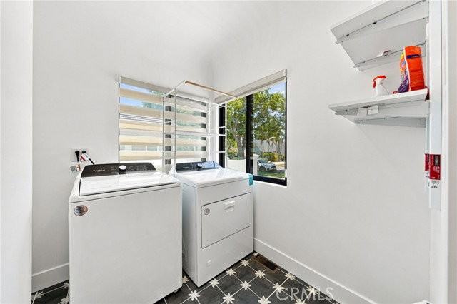 1338 Bruce Ave - Photo 7 of 8