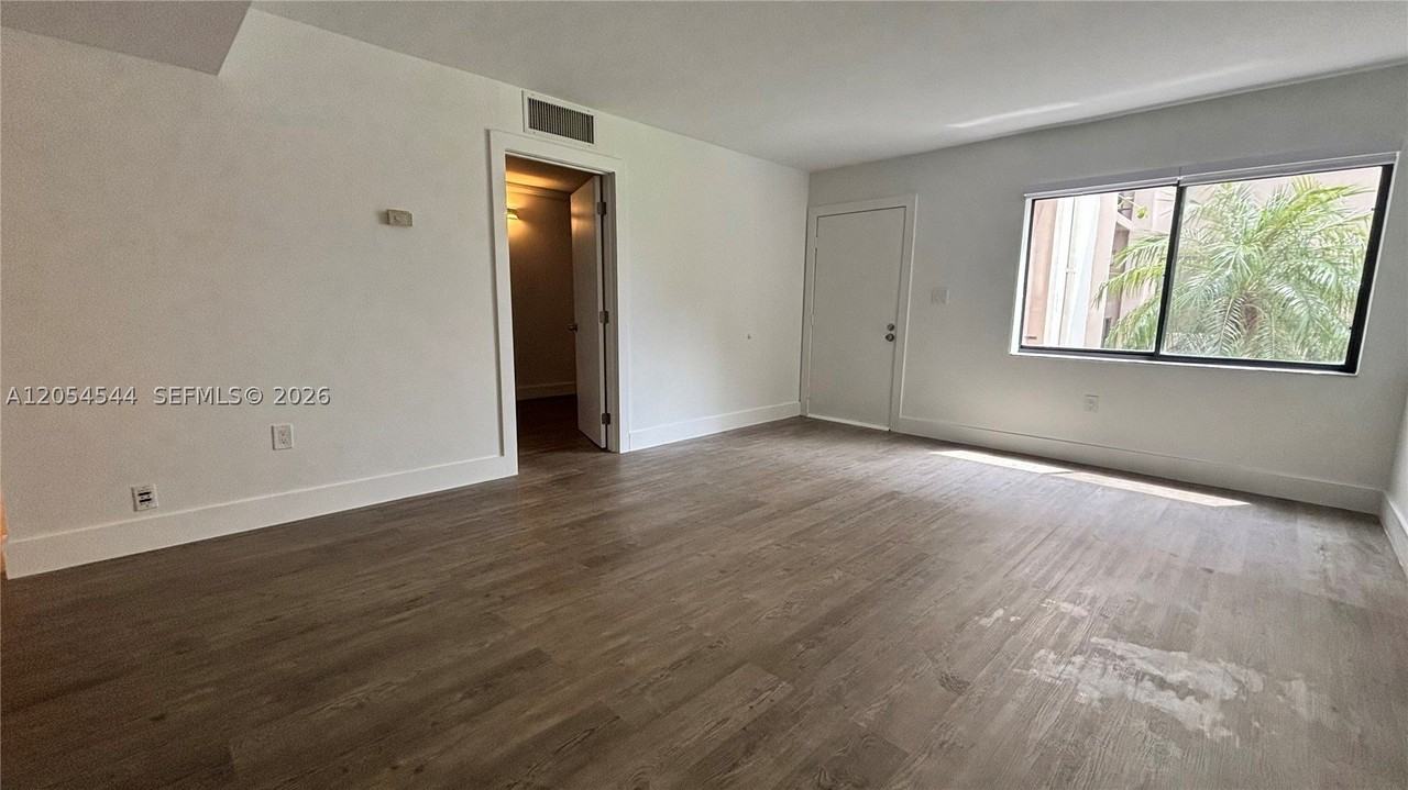 8540 Sw 133rd Avenue Rd #219 - Photo 4 of 32
