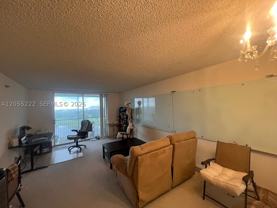 3100 W Rolling Hills Cir #709 - Photo 1 of 1