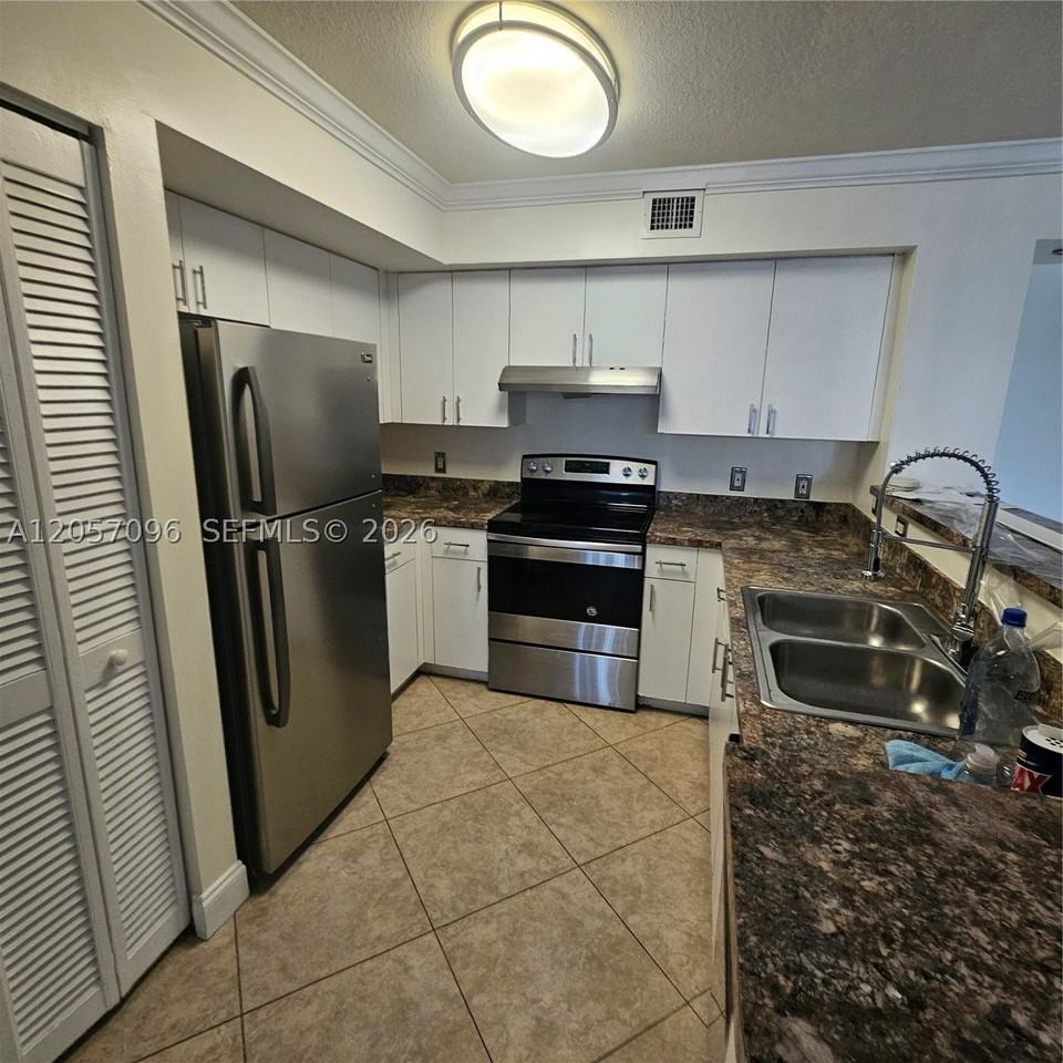 12124 Saint Andrews Pl #107 - Photo 3 of 7
