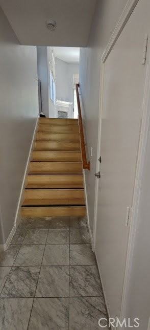 22491 Kent Ave - Photo 3 of 7