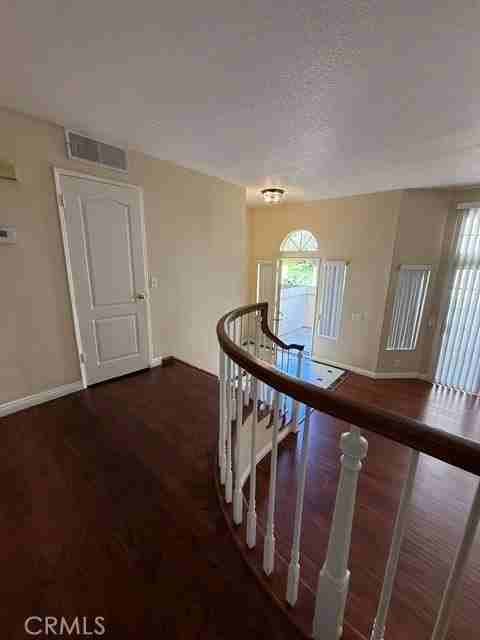 2300 Maple Ave #16 - Photo 3 of 6