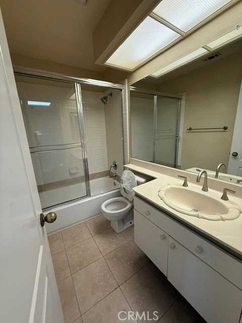 2300 Maple Ave #16 - Photo 6 of 6