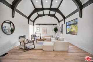 1145 S Longwood Ave - Photo 4 of 8