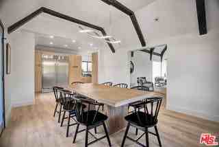 1145 S Longwood Ave - Photo 7 of 8