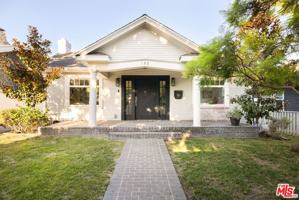 featured image of 122 N Wilton Pl