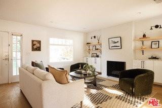 122 N Wilton Pl - Photo 2 of 8