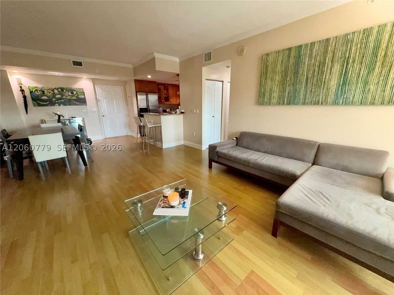 20 Calabria Ave #502 - Photo 4 of 22