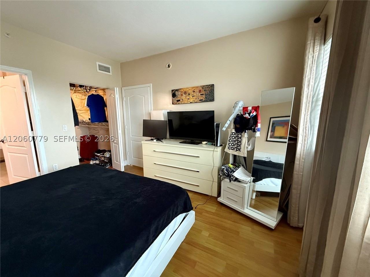 20 Calabria Ave #502 - Photo 6 of 22