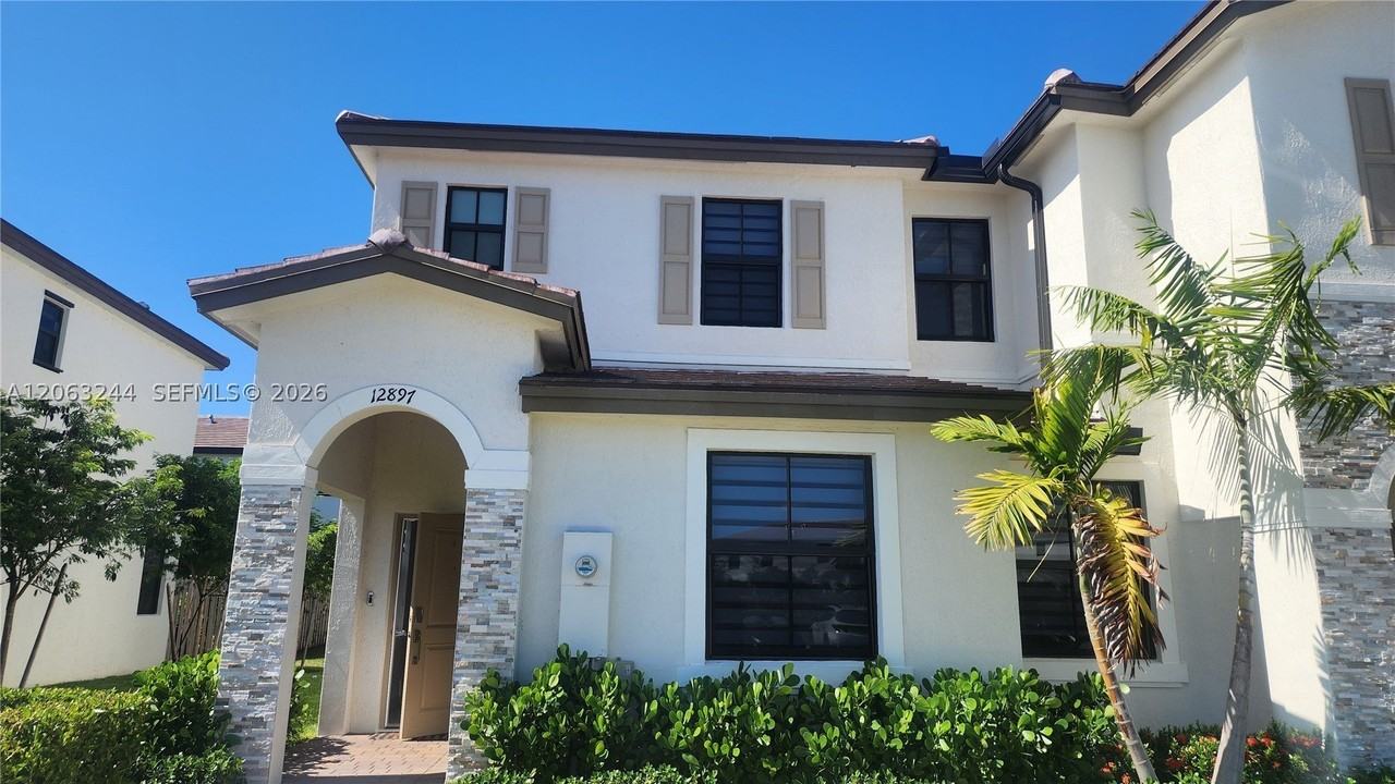 12897 Sw 234th St #12897 - Photo 2 of 41
