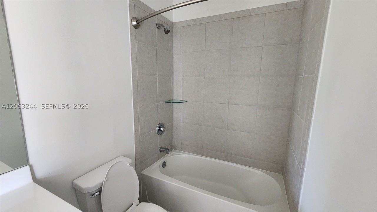 12897 Sw 234th St #12897 - Photo 5 of 41