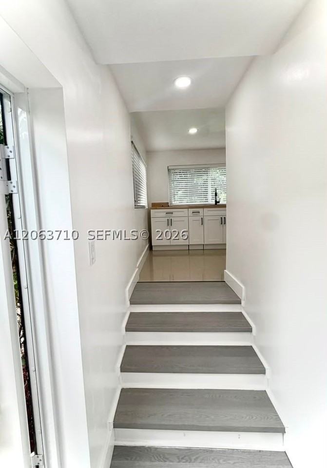 117 Ne 115th St #1 - Photo 5 of 11