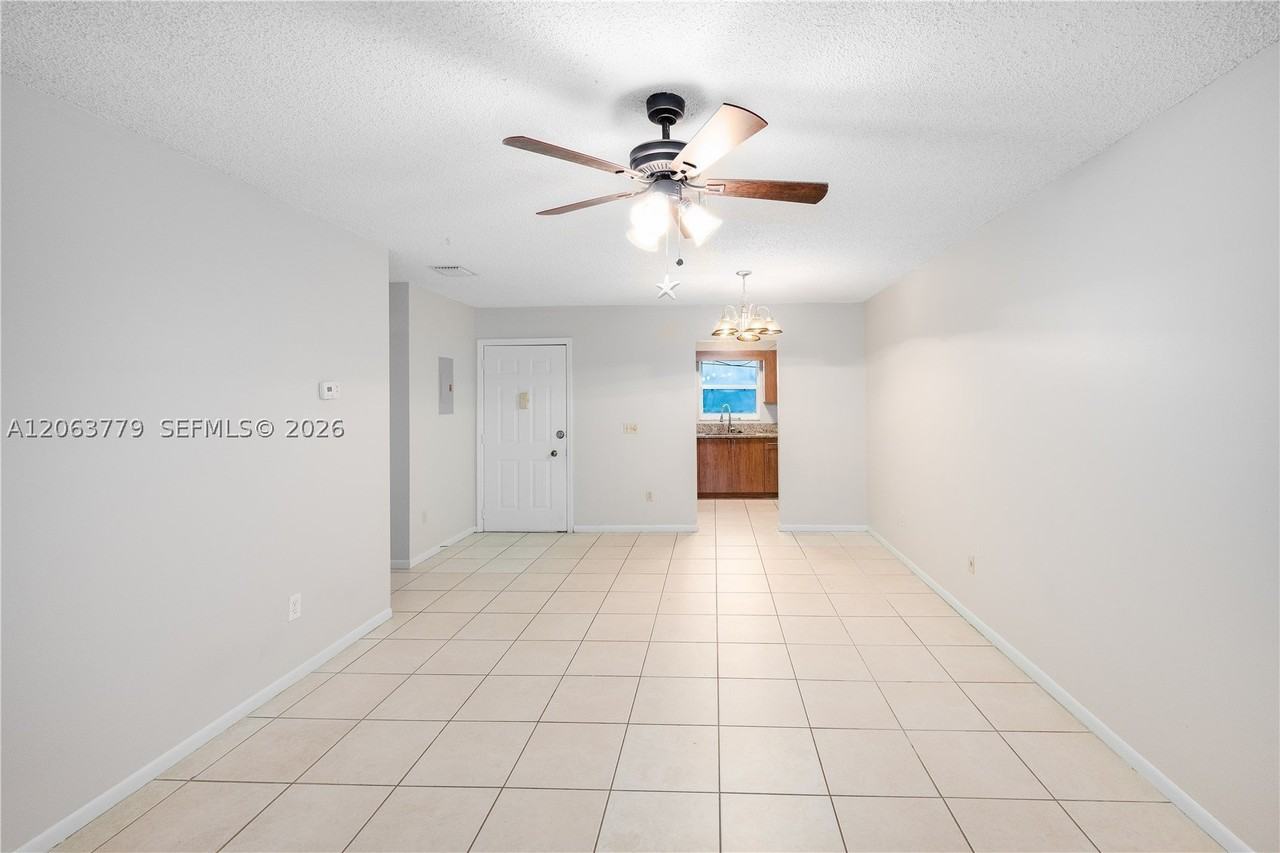 2683 Lakehaven Rd #2683 - Photo 2 of 11