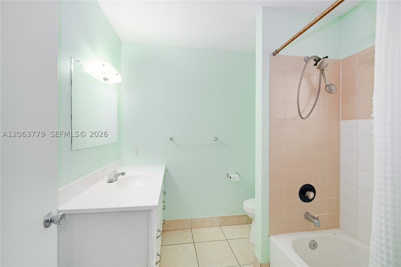 2683 Lakehaven Rd #2683 - Photo 4 of 11