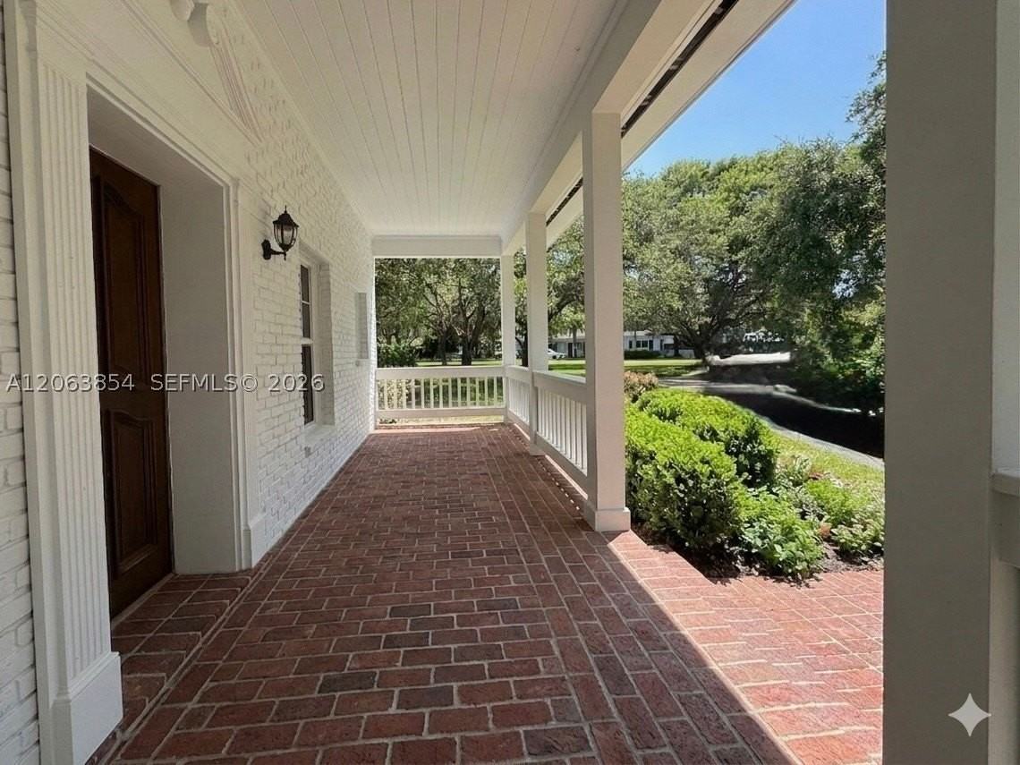 12345 Sw 63rd Ave - Photo 4 of 5