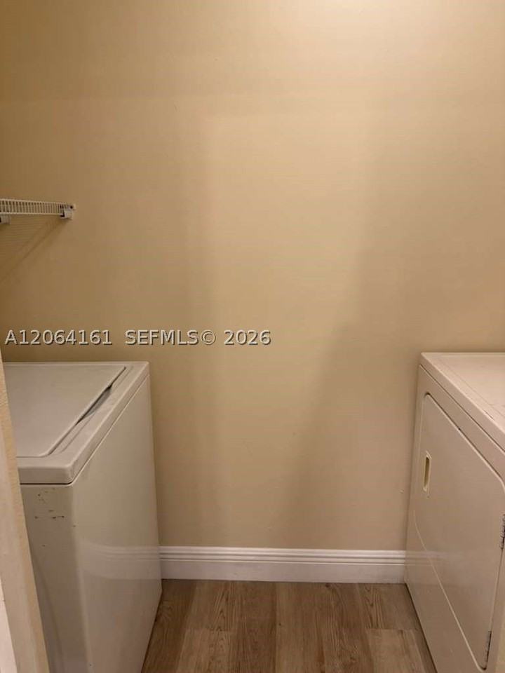 1247 Sw 46th Ave #1306 - Photo 6 of 18