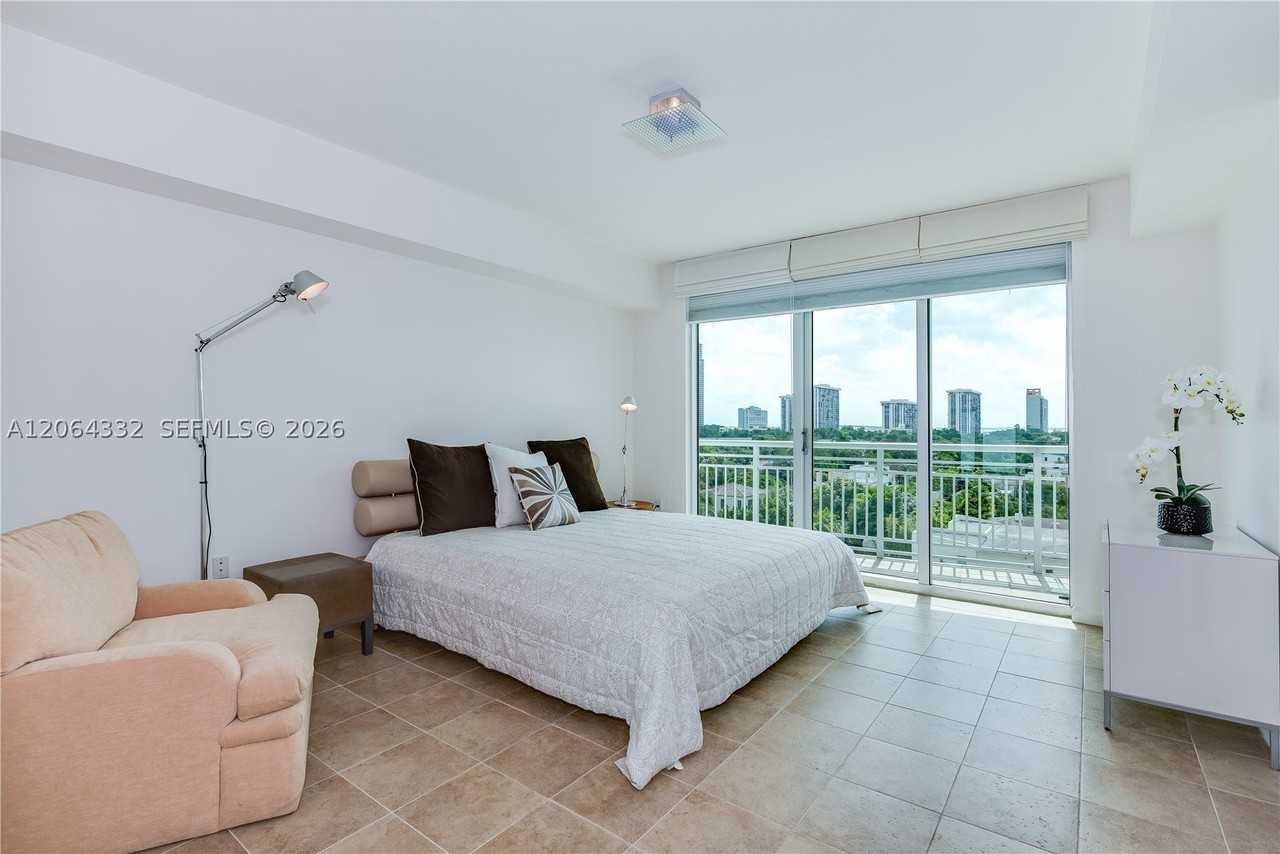 2021 Sw 3rd Ave #707 - Photo 4 of 24