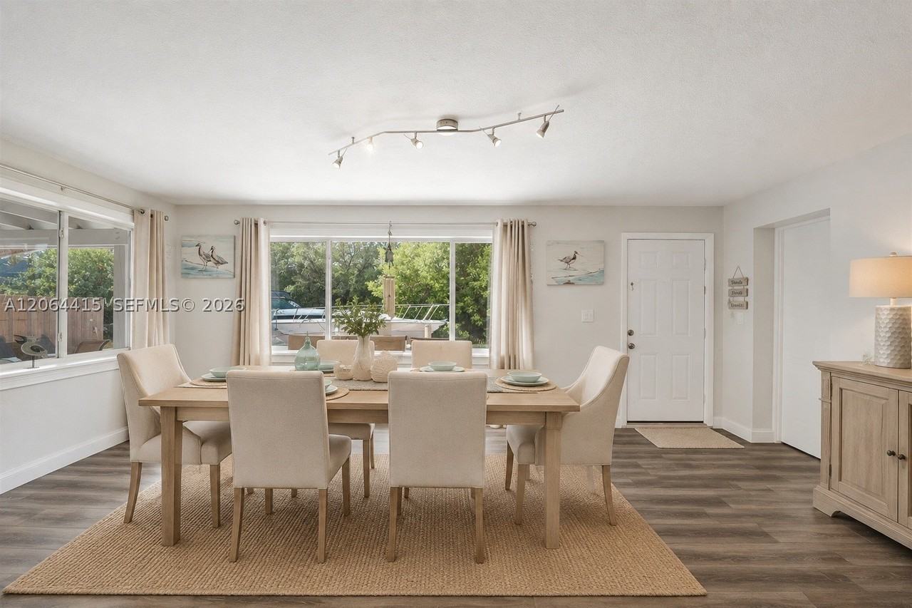3730 Sw 47th Ct - Photo 7 of 24