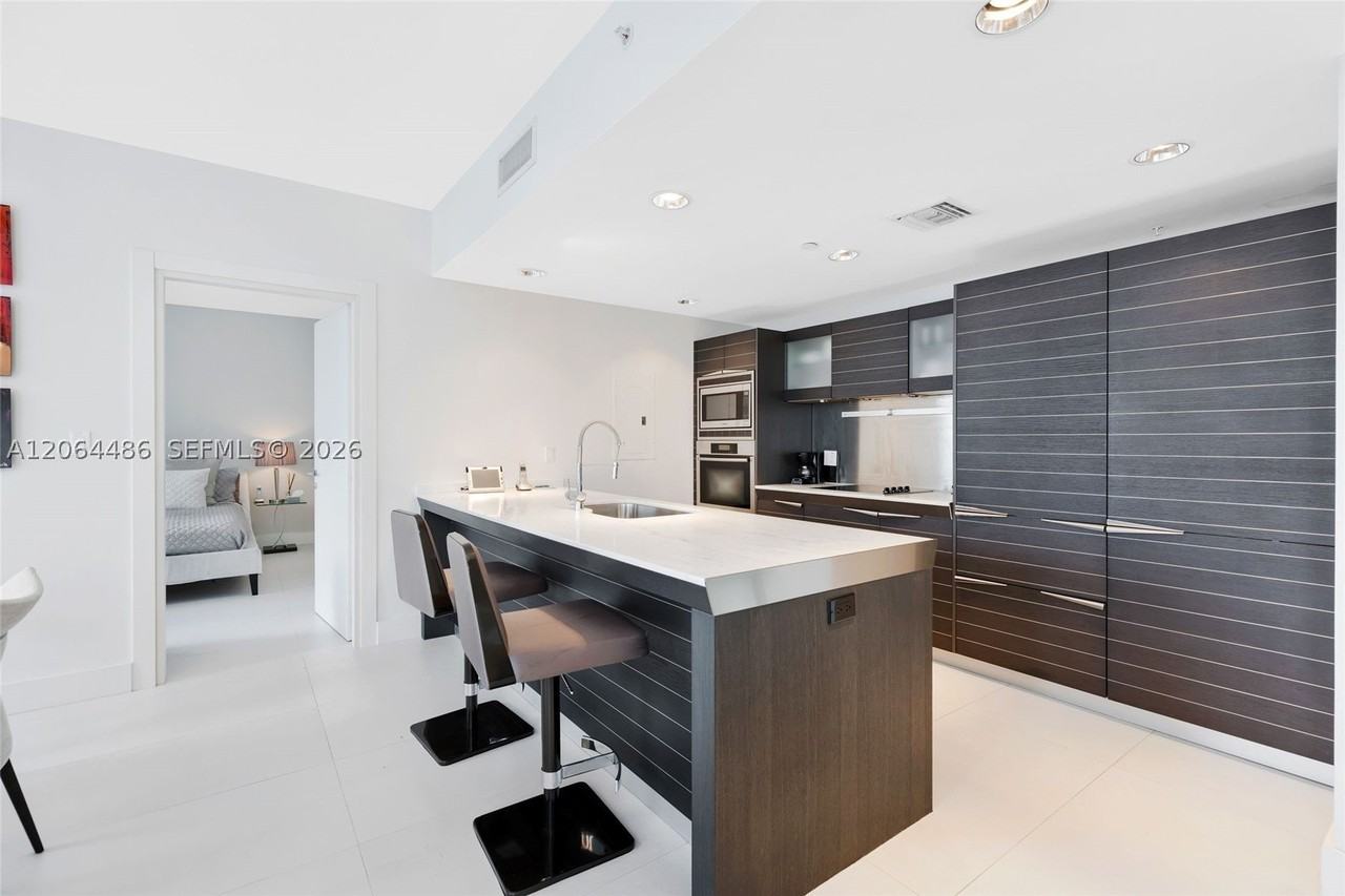 200 Biscayne Boulevard Way #504 - Photo 3 of 24
