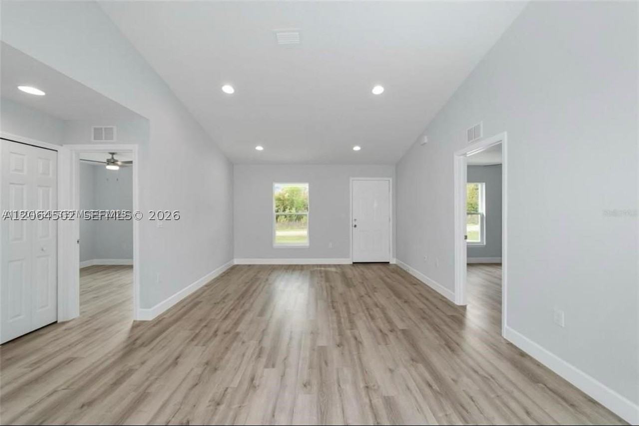 13396 Sw 105th Pl #0 - Photo 4 of 8