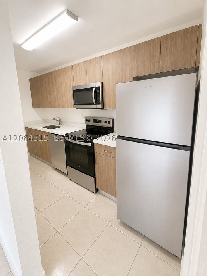 4450 Nw 79th Ave #2B - Photo 6 of 15