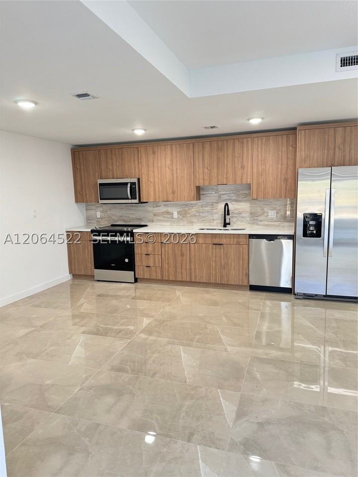 14506 Sw 260th St #14506 - Photo 3 of 26