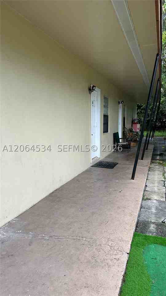 414 Nw 15th Way #A - Photo 3 of 15