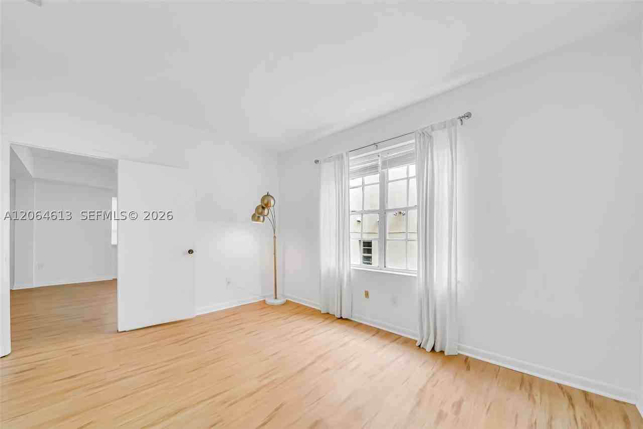1051 Meridian Ave #1D - Photo 7 of 17