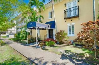 124 Mendoza Ave #8A - Photo 1 of 1